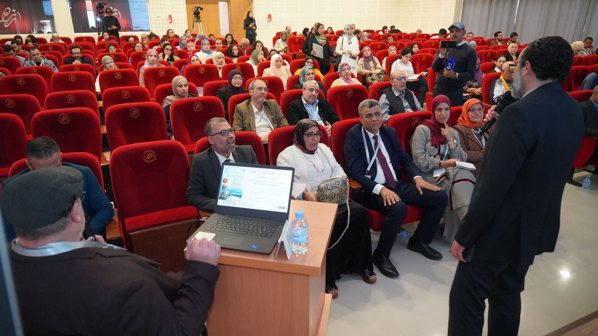 التواصل مع المريض: من التكوين إلى الممارسة